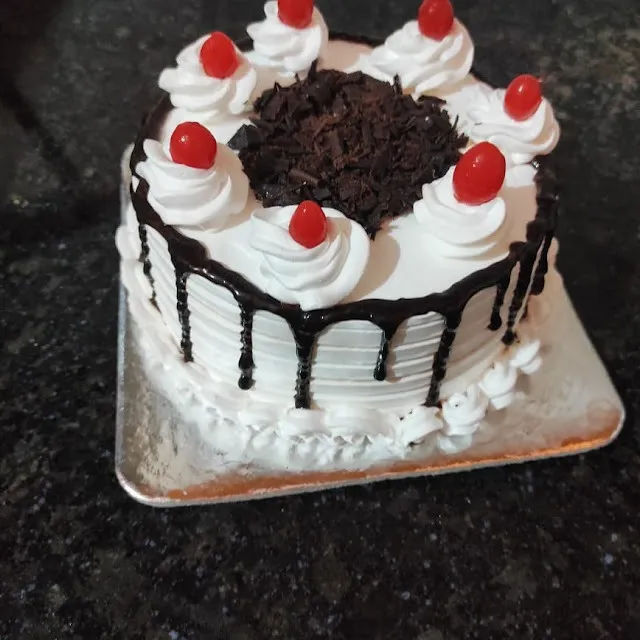 Cakes and cookies in Bokaro