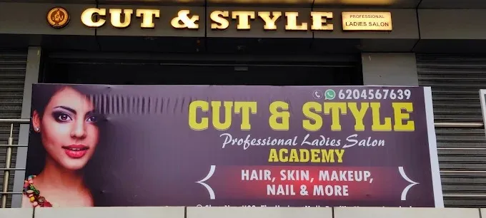Cut&style ladies salon in Jamshedpur