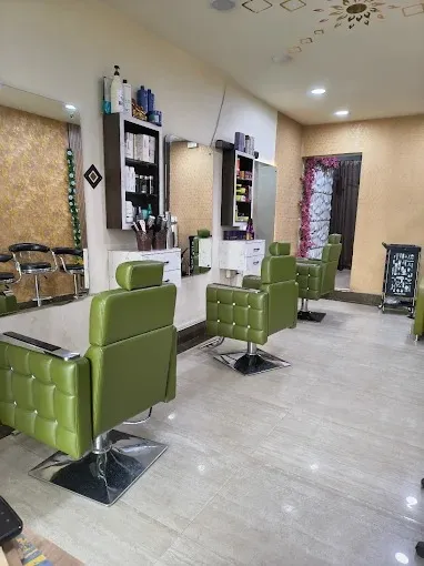 SIRA PROFESSIONAL ladies saloon in Jamshedpur