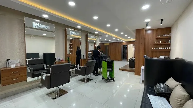 R LAUNCH SALON, RANCHI