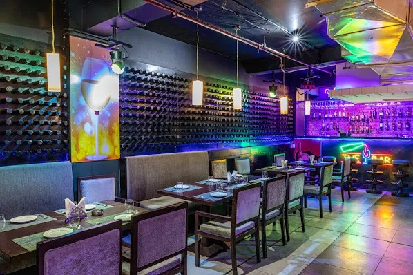 The Open Box - Bar & Restaurant in Dhanbad