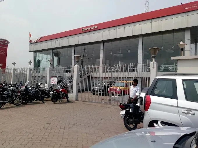Mahindra Model Fuels Pvt. Ltd. - SUV & Commercial Vehicle Showroom in Dhanbad